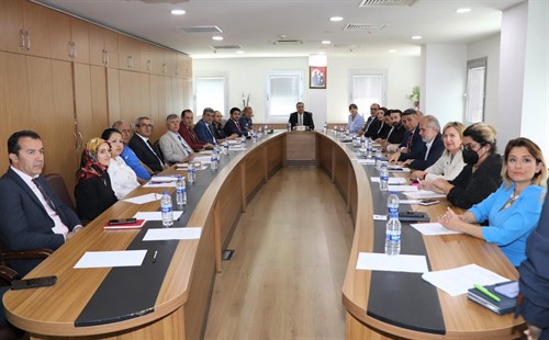 Bağımlılıkla Mücadele İlçe Koordinasyon Kurulu Toplantısı, İlçe Kaymakamımız Cemil Özgür Öneği başkanlığında gerçekleştirildi